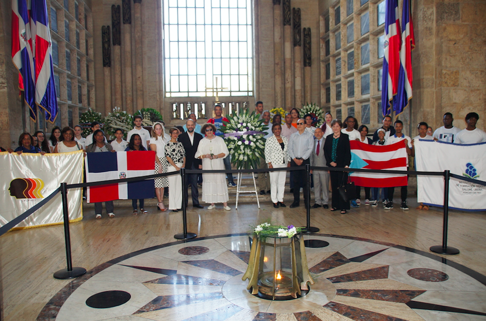 Hostos es homenajeado por organizaciones académicas y sociales dominicanas