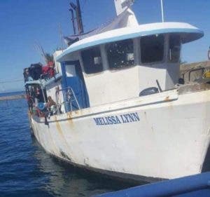 Llega al puerto de Luperón barco pesquero con 30 tripulantes estuvieron retenidos en Honduras