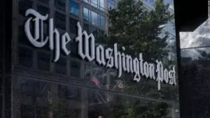 Washington Post suspende a reportera tras tuit sobre Bryant