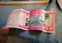 Estafadores engañan con dinero falso