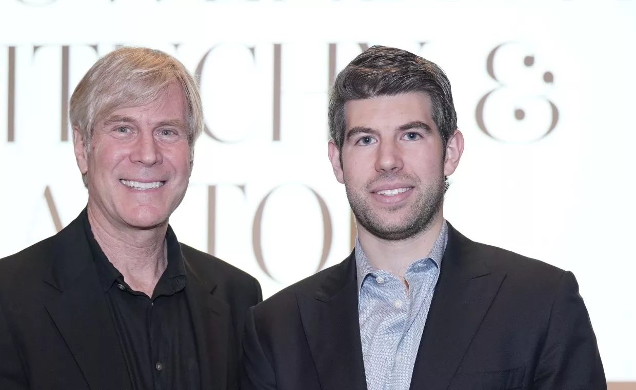 siluetaghjhkhbjk,p01