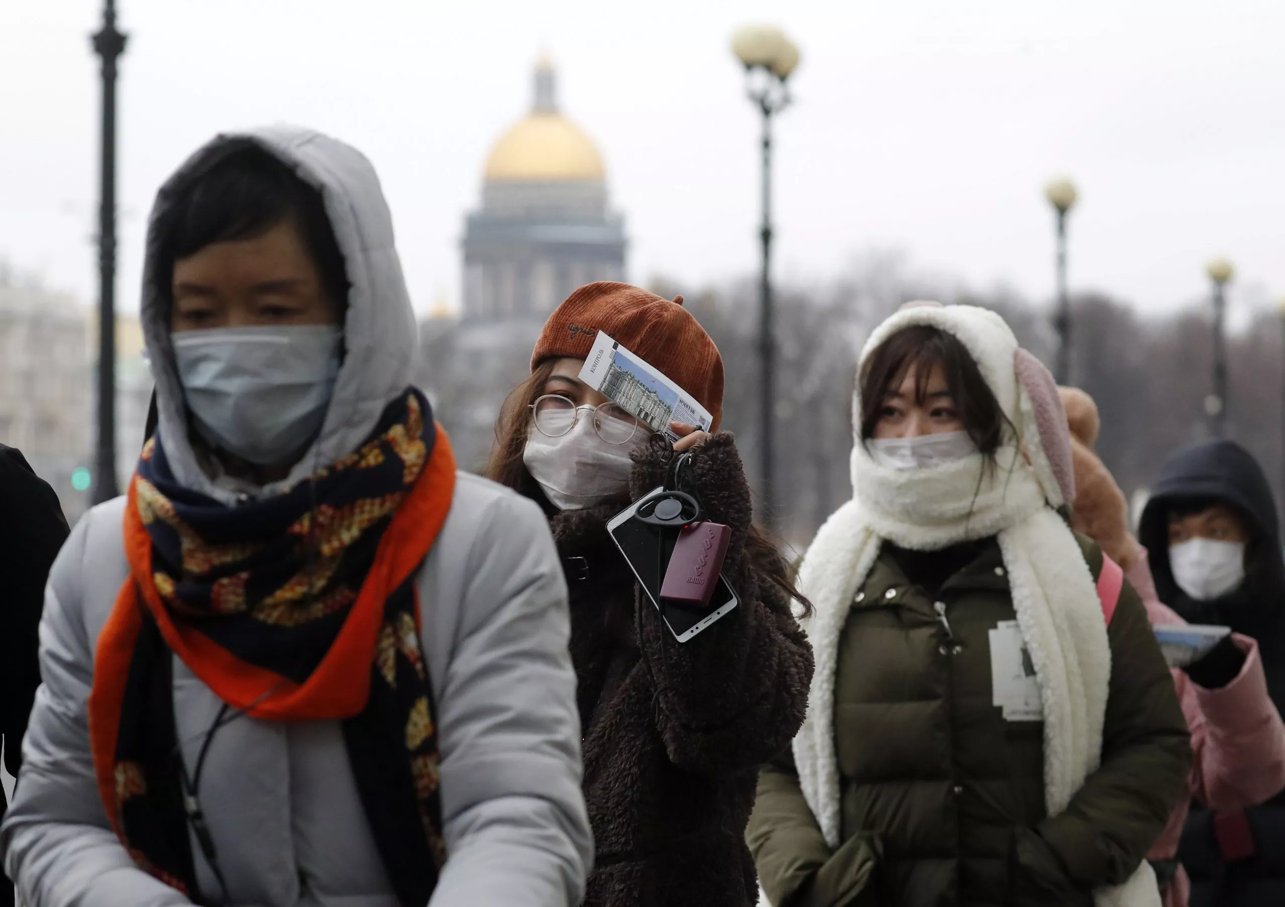 Contagio entre humanos de nuevo virus de China causa alarma