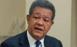 Leonel Fernández le explica a Danilo Medina situación SFM