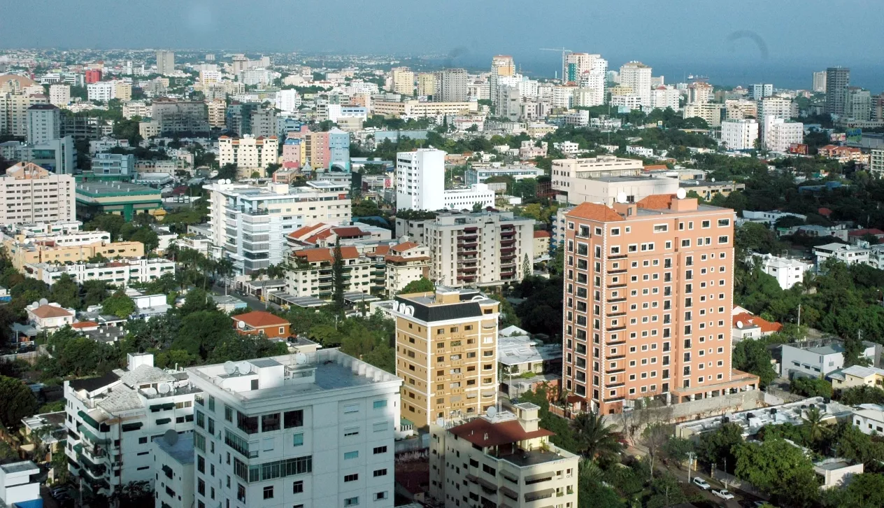 Distrito Nacional y Santo Domingo continúan con mayor incidencia de Covid-19