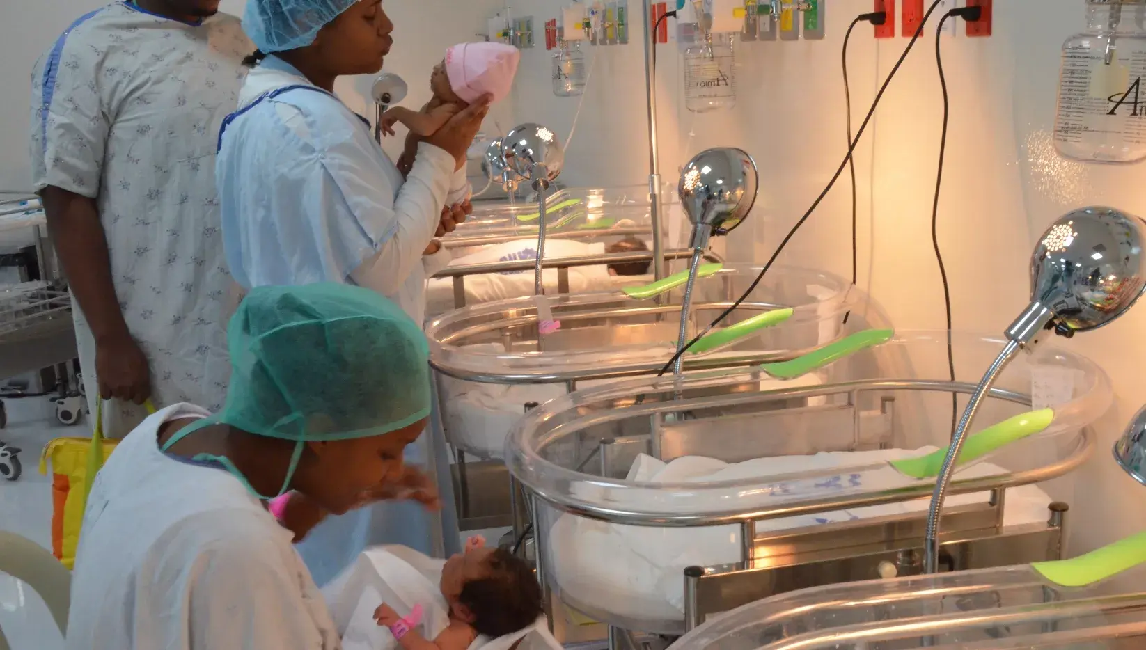 Mortalidad neonatal se redujo 9% en 2023