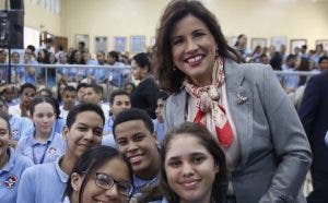 Margarita Cedeño motiva a jóvenes de Don Bosco