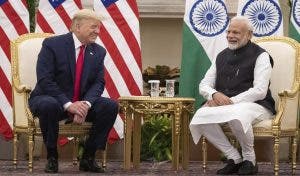 Trece muertos en protestas Delhi en visita de Trump