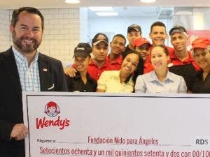 Empresa Wendy’s dona recursos a fundación