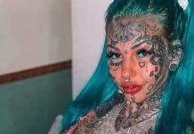 Mujer se tatuó todo el cuerpo y gastó US$27 mil