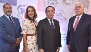 Banco Central abre una exposición numismática y filatélica sobre Duarte