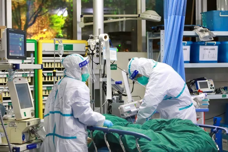 China eleva a 259 los muertos en brote de nuevo virus