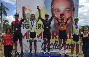 Cuarteto triunfa en clásico de ciclismo