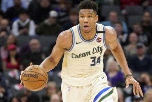 Giannis Antetokounmpo promete $100K para ayudar al personal del Fiserv Forum