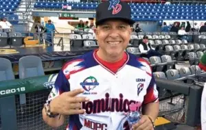 Mánager Lino Rivera celebra su primer título Serie del Caribe