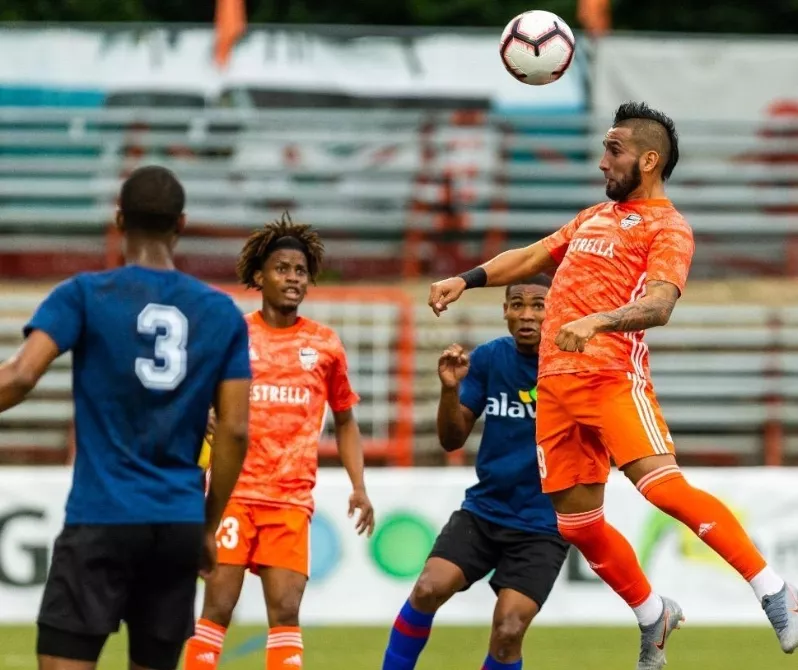 Supercopa LDF sigue en el estadio PUCMM