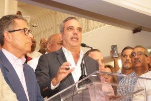 Luis Abinader: «La JCE ha fracasado; exigimos identificar a todos los que han propiciado este grave daño»