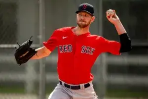 Chris Sale se sometió a una exitosa cirugía Tommy John