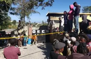 Mueren al menos 14 niños en un incendio de un orfanato en Haití