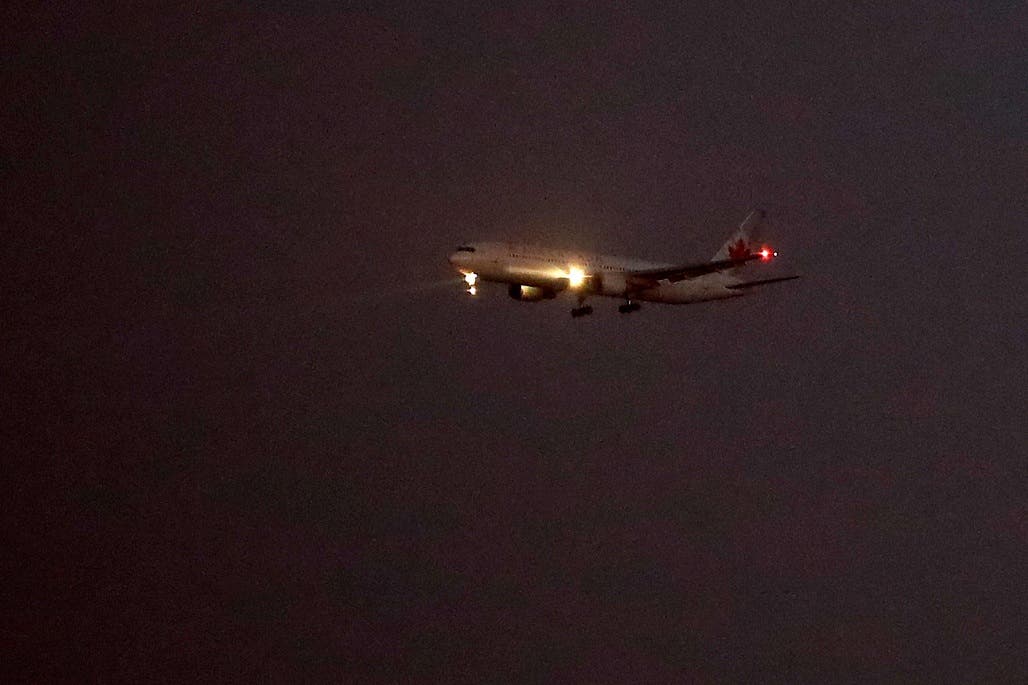 El avión de Air Canadá aterriza sin problemas en el aeropuerto de Barajas