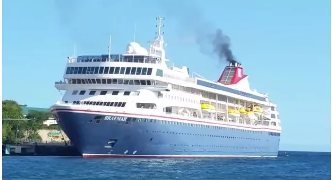 Buque crucero con pasajeros con síntomas de coronavirus zarpó del puerto de La Romana