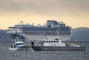 «Cárcel flotante»: Crucero por Asia termina en cuarentena por coronavirus