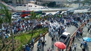 Marcha de partidos de oposición aún no inicia; estaba pautada para las 9 de la mañana