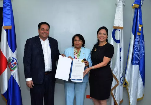 UASD recibe primer registro molécula