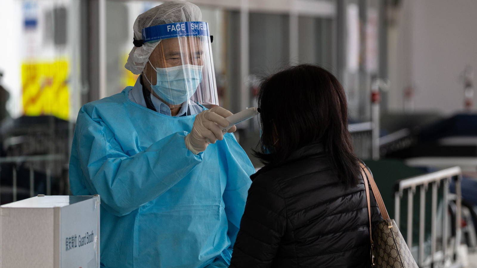 Hong Kong: Un muerto por coronavirus y huelga sanitaria