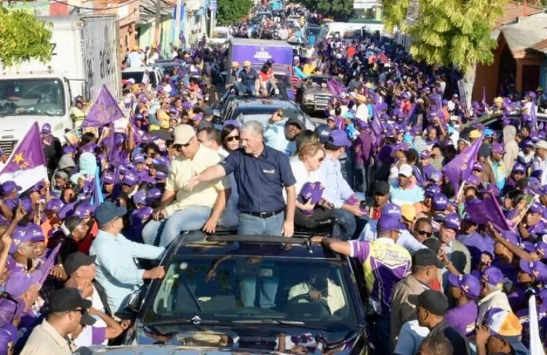 Gonzalo Castillo promete poner empeño en desarrollo del sur