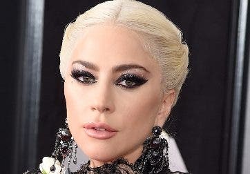 Lady Gaga pospone el lanzamiento ‘Chromática’