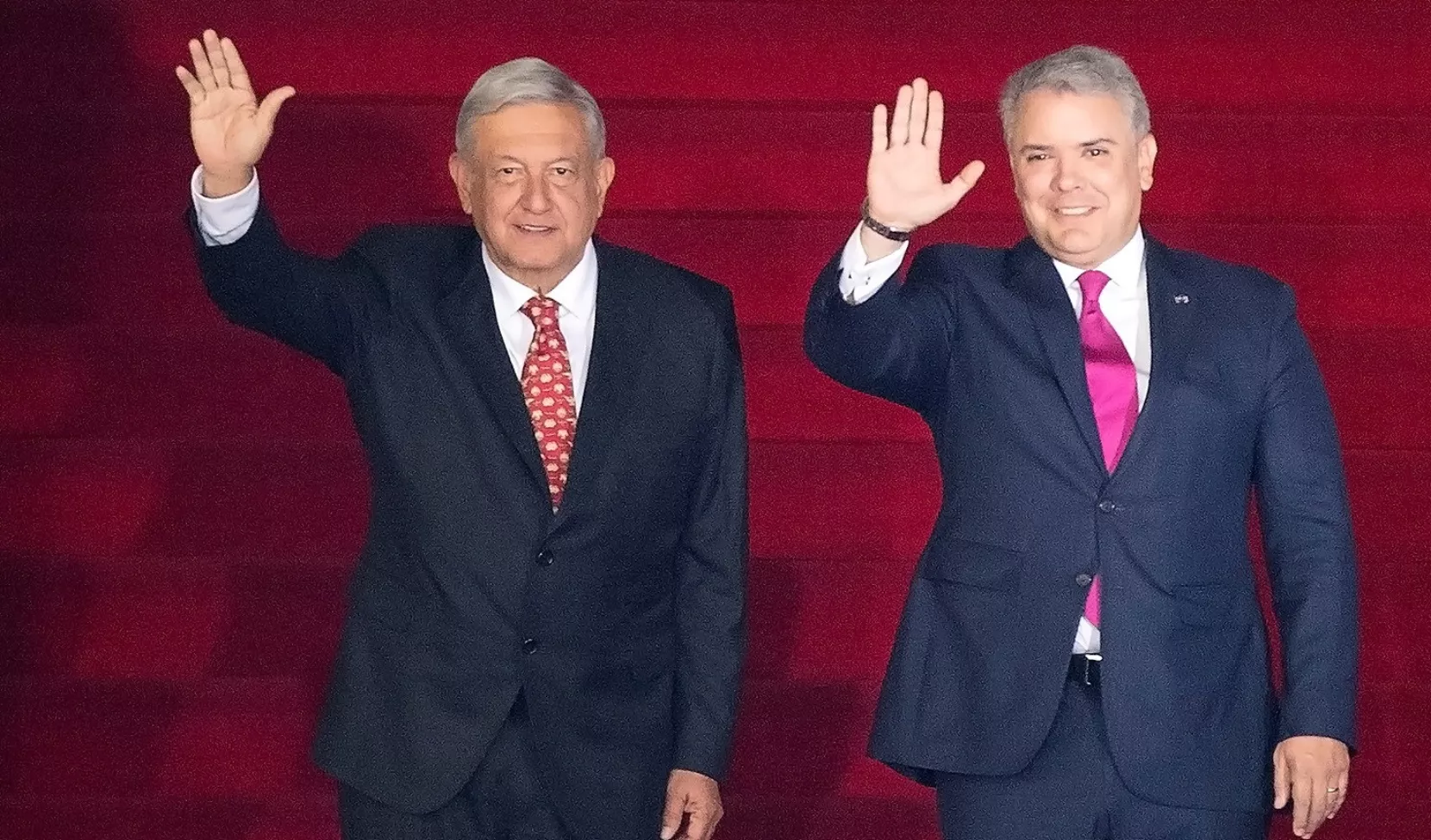 López Obrador y Duque tratan temas de  migración y defensa