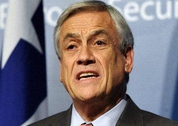 Piñera busca hacer reforma para criticado cuerpo Policía