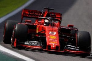 Ferrari suspende producción autos