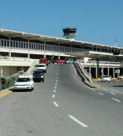 Comisión determina no existe obligación de pago de aeropuertos a favor del CESAC