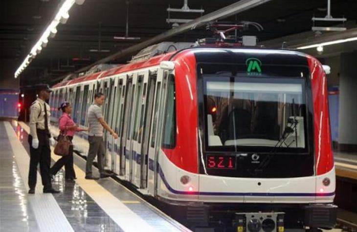 Pocos pasajeros en Metro de Santo Domingo tras medidas anunciadas frente al coronavirus