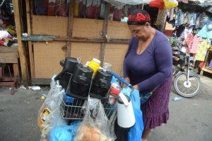 Vendedores informales pegan grito al cielo por medidas anuncias ante COVID-19