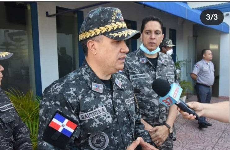 Exjefes de la Policía Nacional rechazan declaraciones de Vila Del Castillo; exigen pruebas