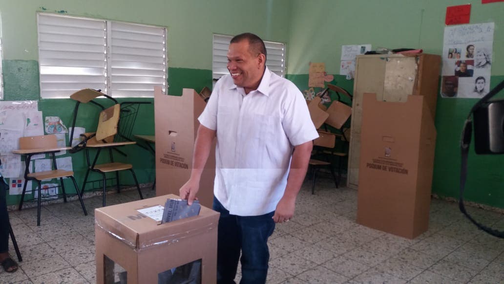 Carlos Guzmán llama a la ciudadanía a votar con prudencia y aceptar resultados de los comicios