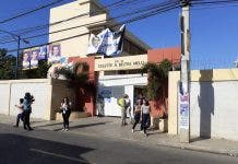 Asistencia de votantes es tímida en Liceo Celeste Argentina Beltré en SDE