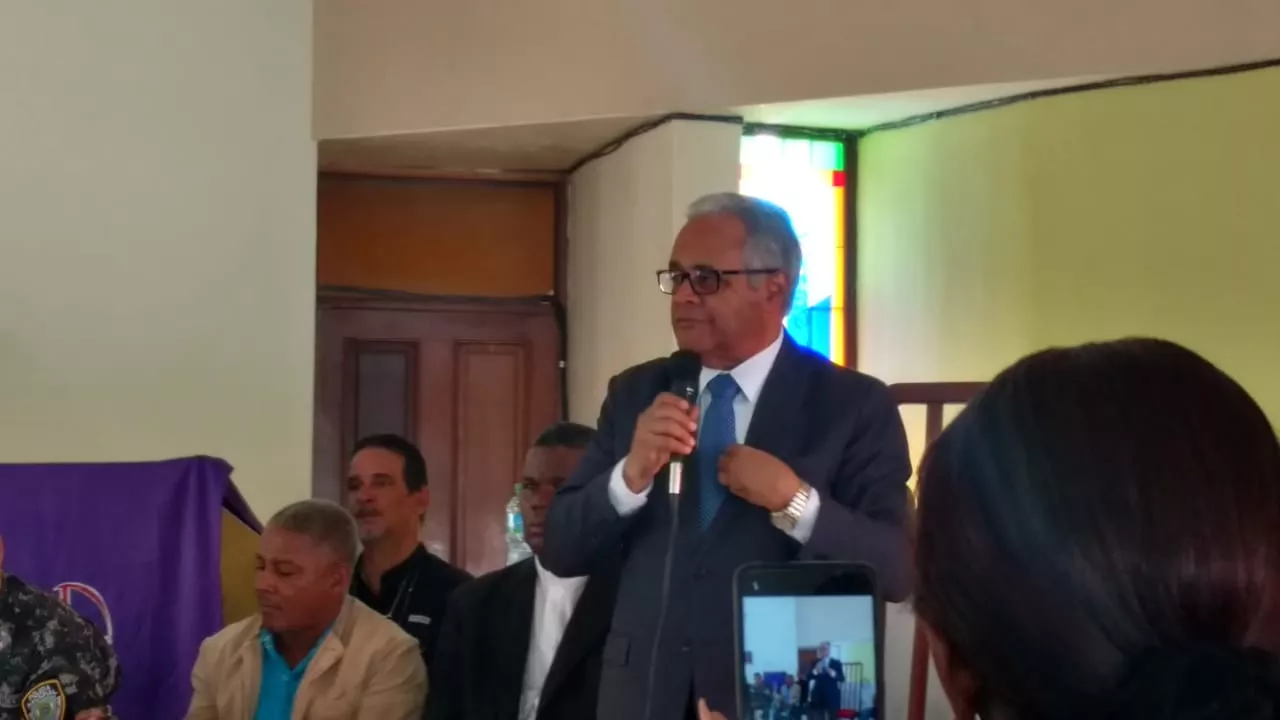 Ministro de Salud confirma área de aislamiento no será construida en Boca Chica