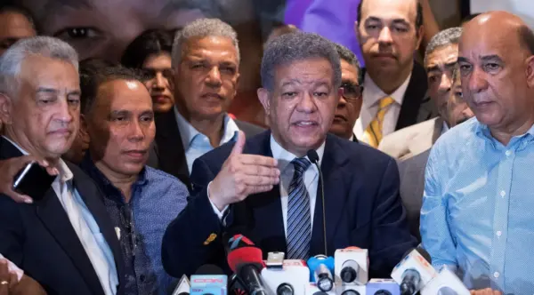 Leonel Fernández denuncia que adulteraron los resultados de las primarias
