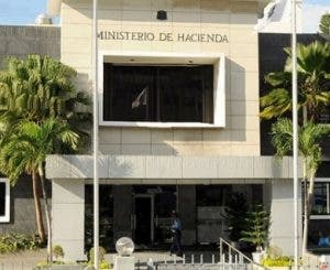 Gobierno entrega  RD$1,196.1 millones