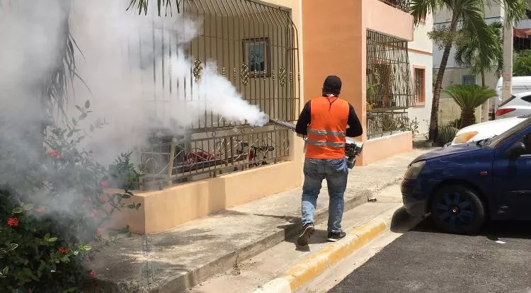 Villa Progreso del Este realiza  jornadas fumigación y desinfección por COVID-19