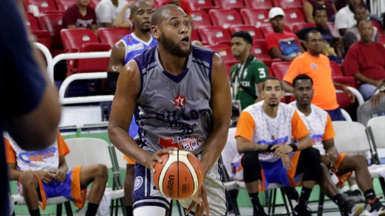 Helidosa traerá al país a jugadores de baloncesto varados en El Salvador