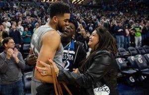 Muere la madre de Karl-Anthony Towns por Coronavirus