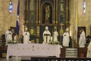 Monseñor Francisco Ozoria llama a los sacerdotes y diáconos a ser solidarios