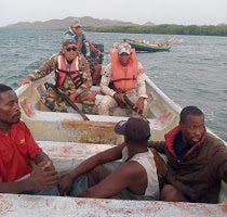 Armada apresa 19 y toma medidas contra pesca ilegal en Montecristi