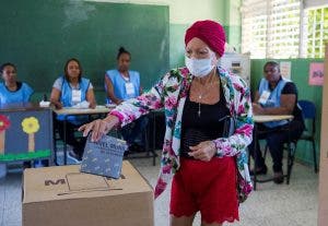 Fortunas de candidatos respaldan sus campañas