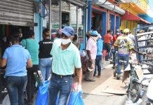 Ventas de comercios suben 20 y 30%; los precios también