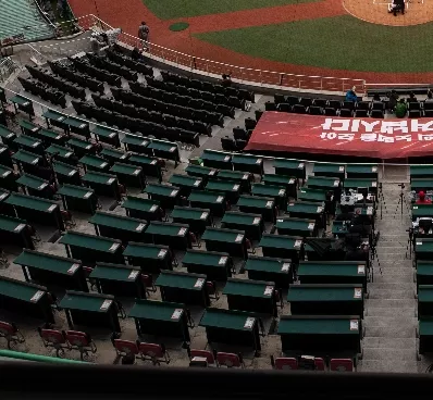 SK Wyverns vs Hanwha Eagles in Incheon